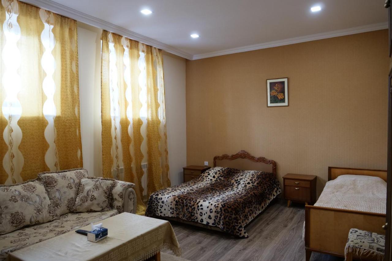 Guest House Kumayri Гюмри Экстерьер фото